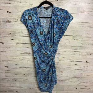 Maggy London Blue Floral Wrap Dress size 10